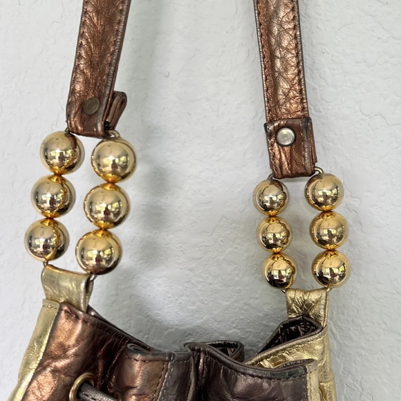 Vintage Metallic Genuine Leather Bucket Crossbody Bag - Picture 3 of 9